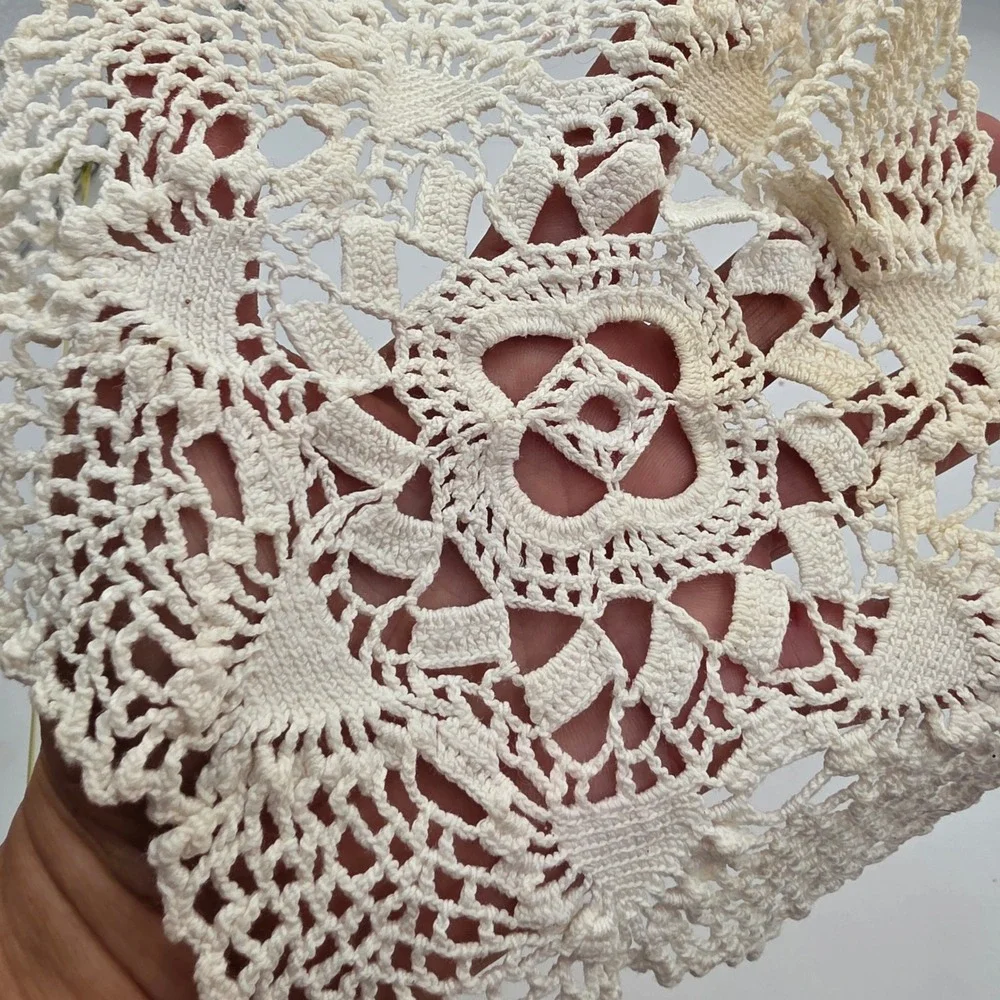 Vintage Hand Crochet Cotton Lace Doily Cream Floral Round 6.5 Cottagecore N4